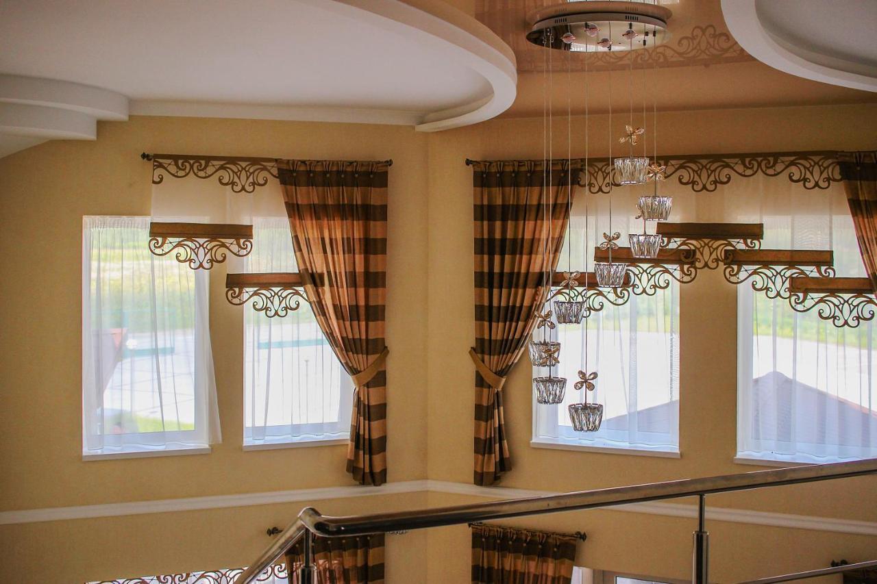 Роляда Hotel Tysmenytsia Exterior foto