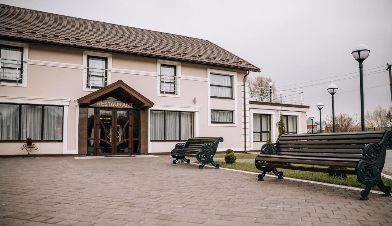 Роляда Hotel Tysmenytsia Exterior foto