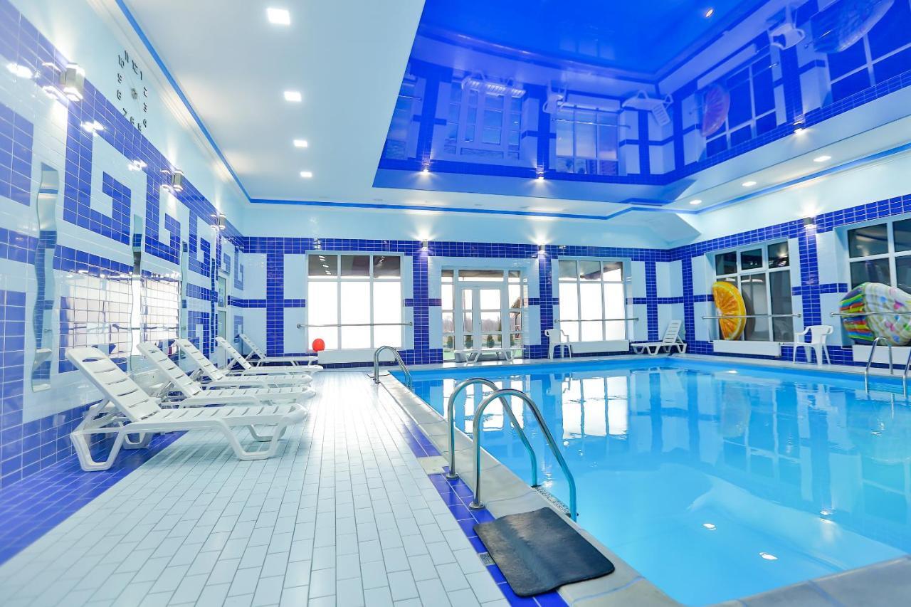 Роляда Hotel Tysmenytsia Exterior foto